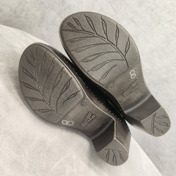 Dansko ankle boots women's 8.5 black leather Shayna clogs scandinavian new $190 - Picture 15 of 16